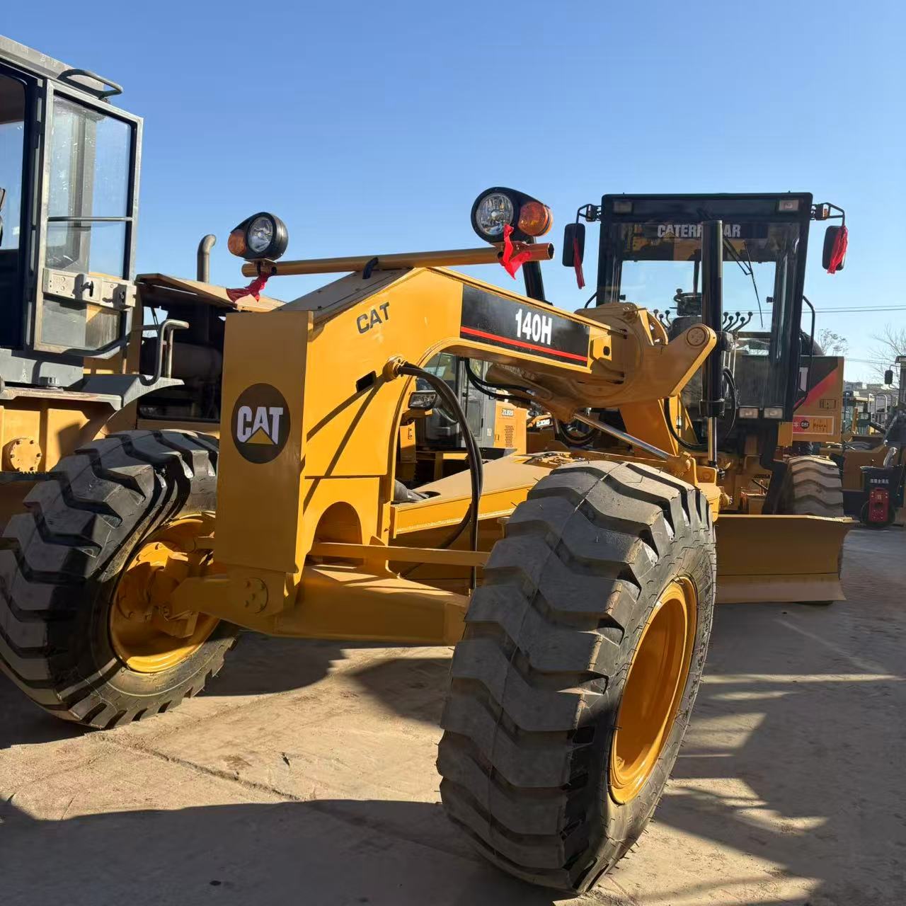 Used Caterpillar 140H motor grader